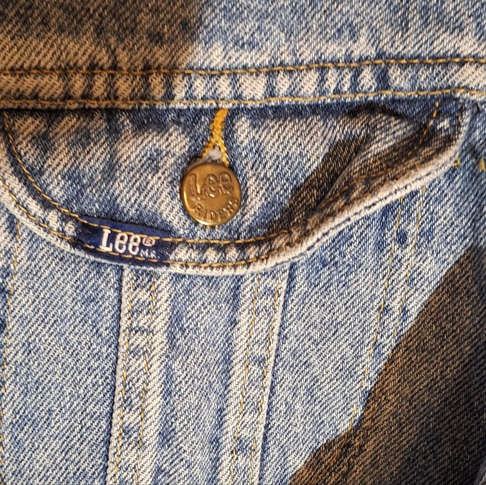 Lee Vintage 80's Faded Blue 100% Cotton Denim Jacket - Picture 2 of 11